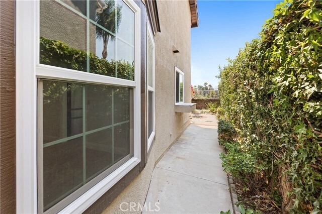 Building Photo - 24242 Briones Dr