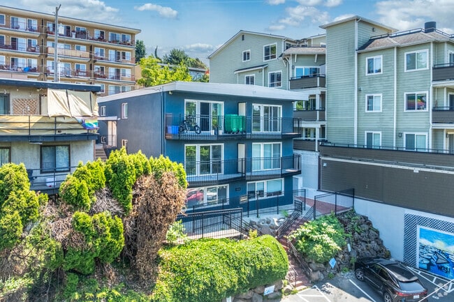 Building Photo - Nordic Lofts