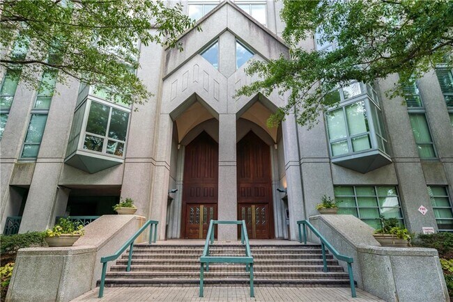 Building Photo - 2870 Pharr Ct S Northwest