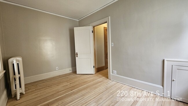 Building Photo - 220 8th Ave S