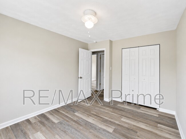 Building Photo - 4021 Sloop Trail