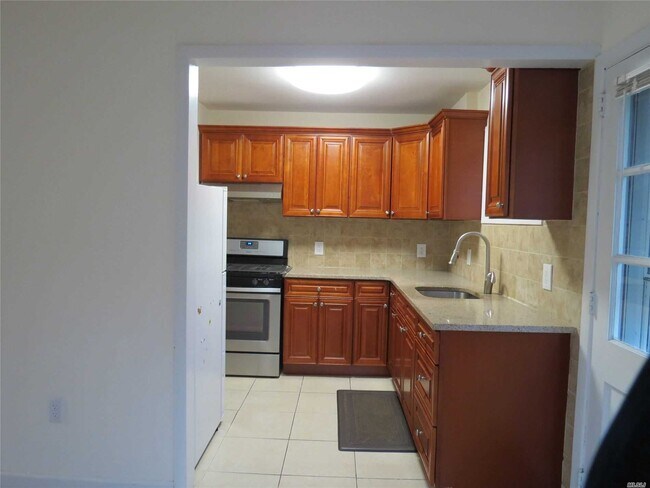 Building Photo - 79 Briarcliff Rd