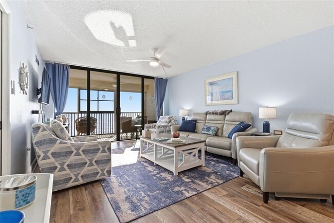 Building Photo - 15462 Gulf Blvd