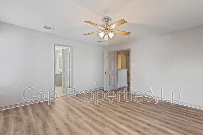 Building Photo - 1 Dunthorte Ln