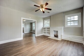 Building Photo - Freshly Updated 3 Bedroom House