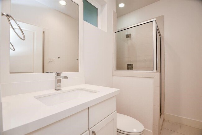 Building Photo - 1515 Weber St