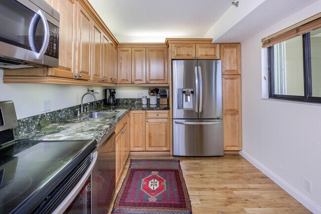 Building Photo - 400 Ocean Trail Way