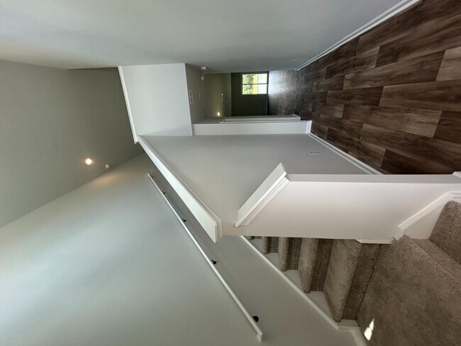 Building Photo - 177 Indigo Pl