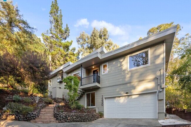 Building Photo - 1530 Reliez Valley Rd