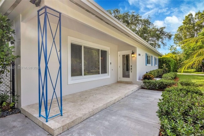 Building Photo - 8141 SW 62nd Ct