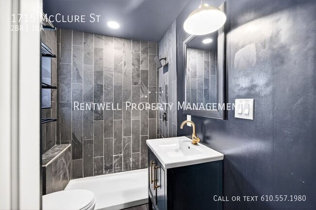 Building Photo - 1715 McClure St