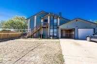 Building Photo - 2106 Lamplight Village Cir