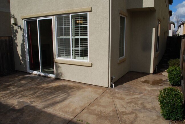 Building Photo - 8415 Oliva Rd