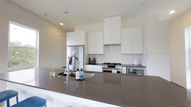 Building Photo - 4905 Live Oak St