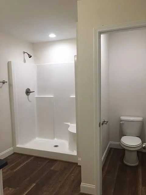 Building Photo - Inquire today on how to get FREE rent!