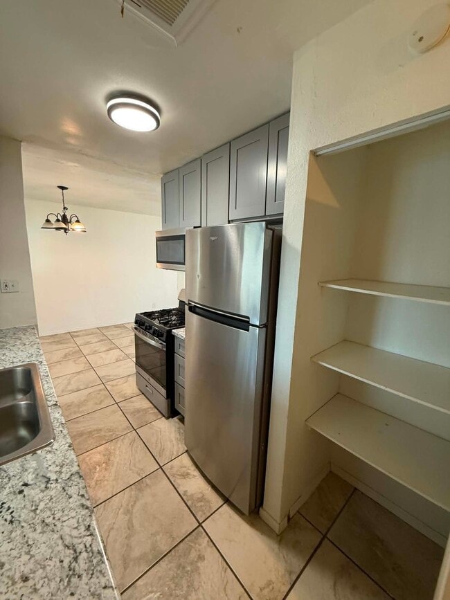 Building Photo - 4634 E Montecito St