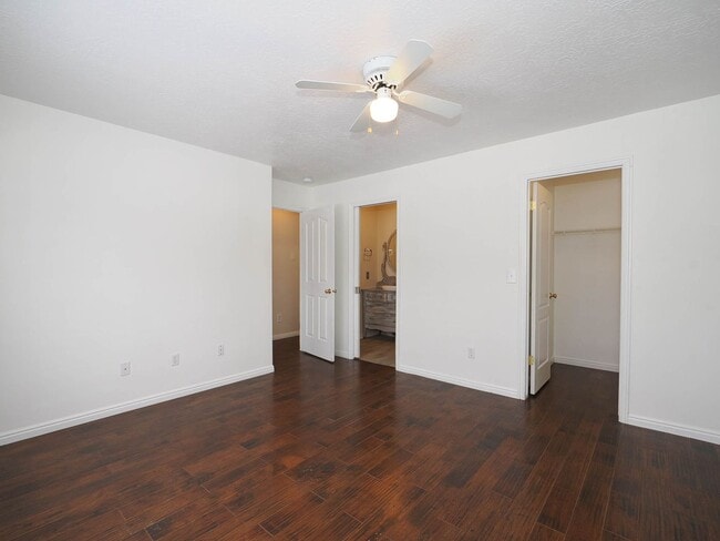 Building Photo - Beautiful Home in West Valley