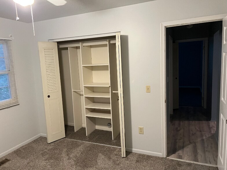 Building Photo - 9019 Saddle Horn Dr