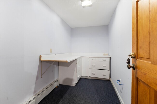 Building Photo - 241 Clough Pond Rd