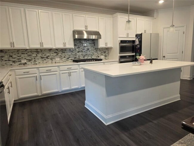 Building Photo - 3115 Stock Saddle Pl