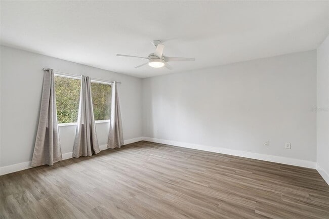 Building Photo - 18154 Sandy Pointe Dr