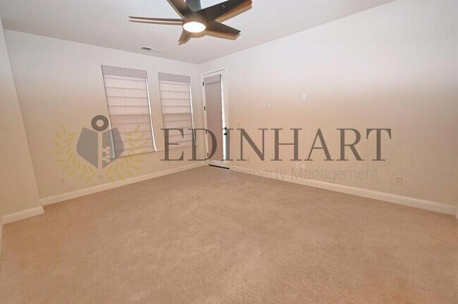 Building Photo - 11348 N Via Ventana Way