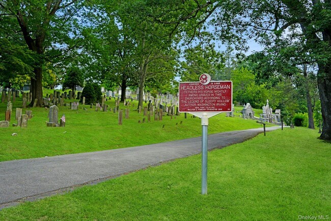 Building Photo - 147 Beekman Ave