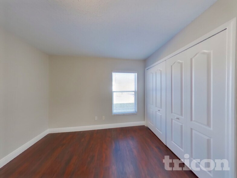 Building Photo - 15206 Markham Dr