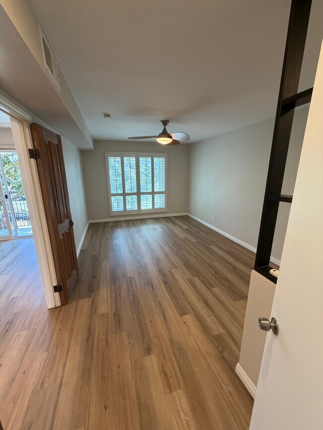 Building Photo - 540 Hawthorn St