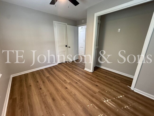 Building Photo - Charming 2 Bedroom Home with Basement & Modern Updates in Winston-Salem