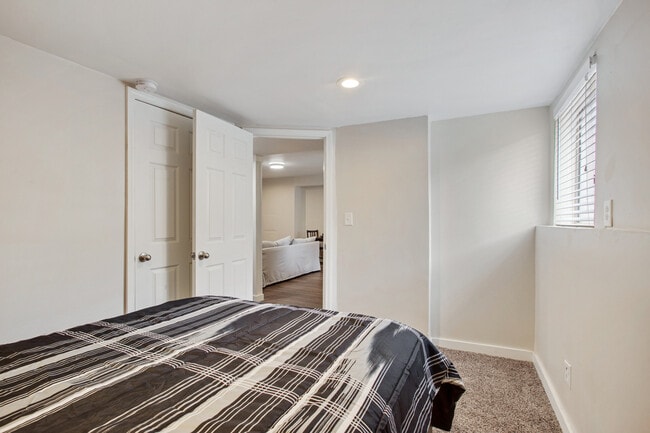 Building Photo - 4032 Clark Ave