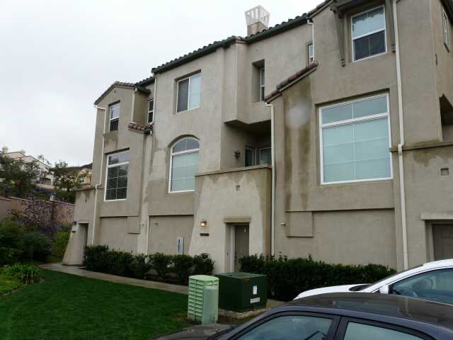 Primary Photo - 418 Almond Rd
