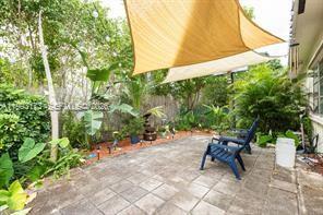 Building Photo - 7651 NW 74th Ave