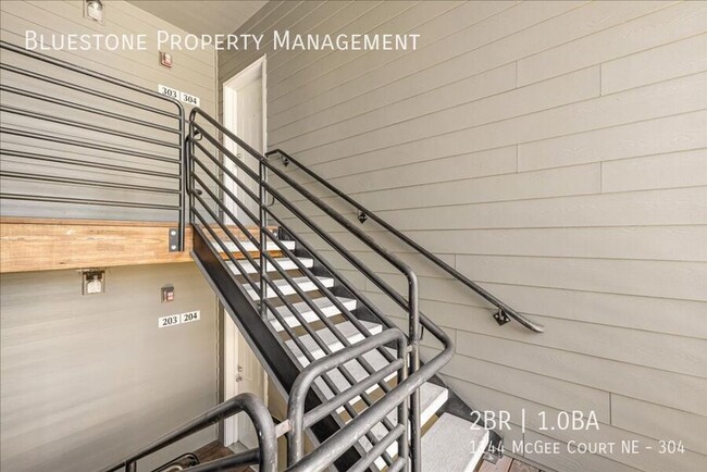Building Photo - 1144 Mcgee Ct NE