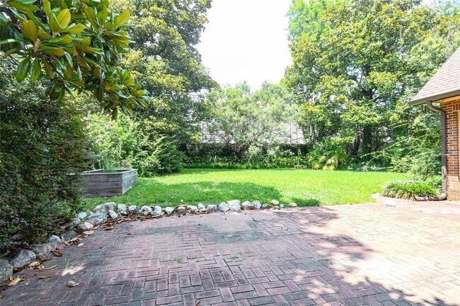 Building Photo - 1451 Watson St