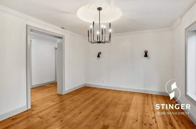 Building Photo - 38 Sundown Bend