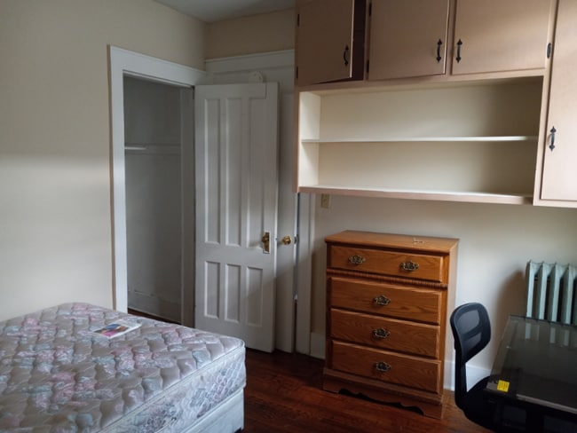 Building Photo - 33 Lincoln Ave