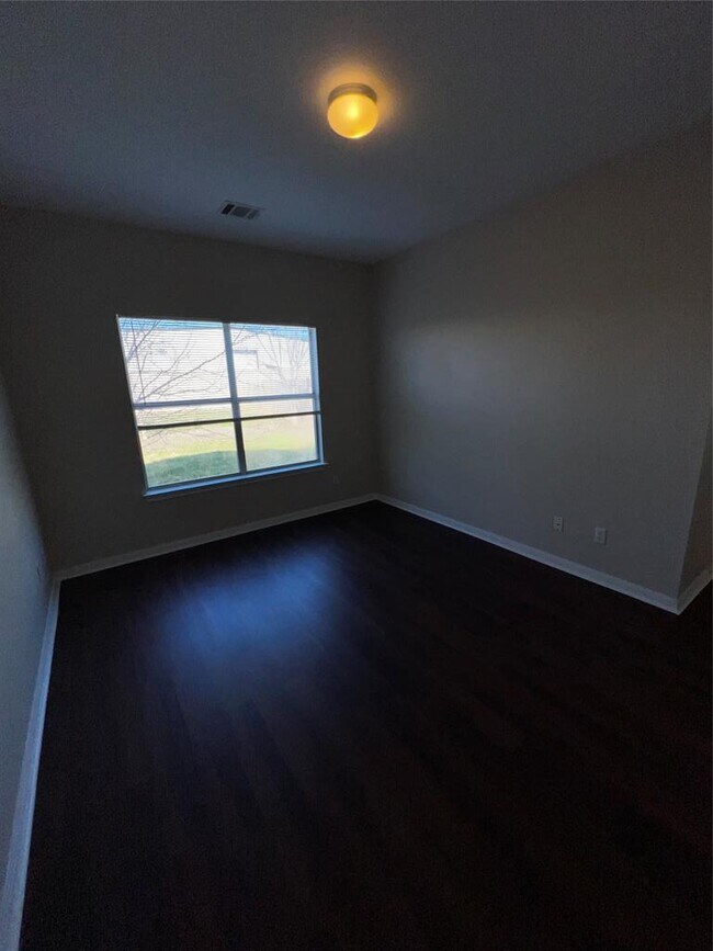 Building Photo - 143 Marvin Cove