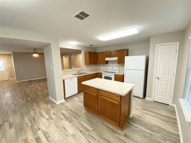 Building Photo - 1656 Lionheart Dr