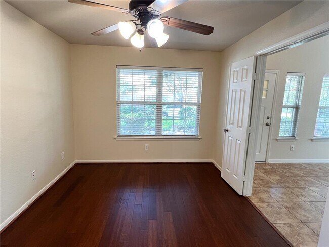 Building Photo - 5214 Sunlight Hill Ct