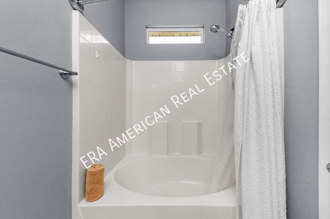 Building Photo - 2269 Tom St