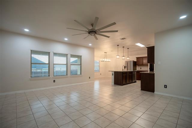 Building Photo - 1543 Meadowlake Dr