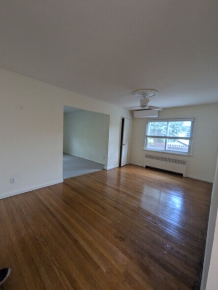 Building Photo - 22 Gaines St