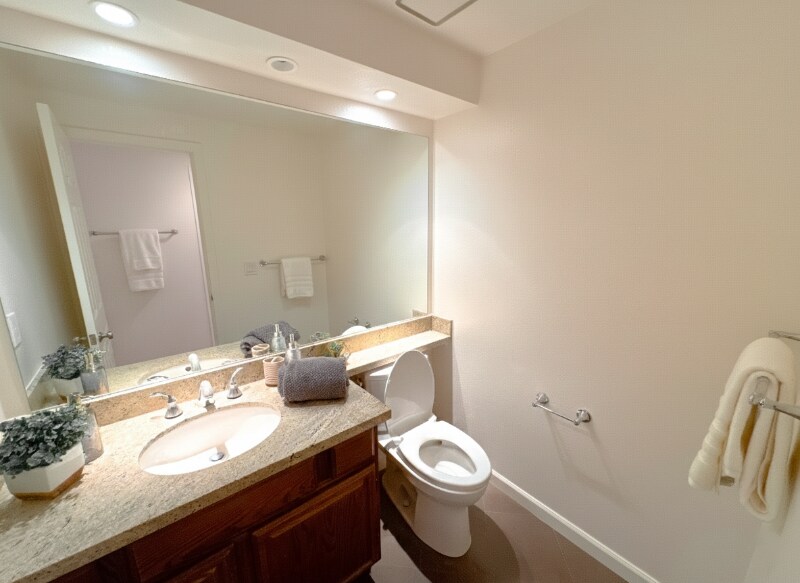 Building Photo - 115 Thatcher Ln