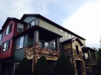 Building Photo - "Spacious 2-Bed, 2-Bath Condo Gem with Garage in Vibrant Denver Locale!"
