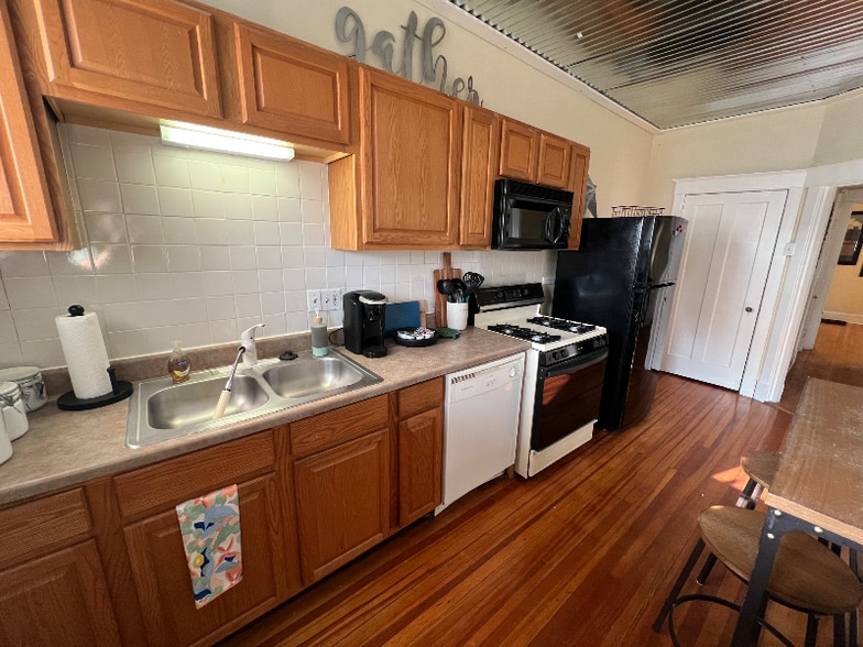 Building Photo - 5354 Murdoch Ave