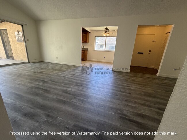 Building Photo - 5656 Odea Dr