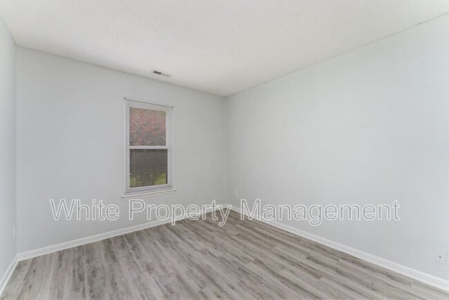 Building Photo - 7230 Newell Acres Dr