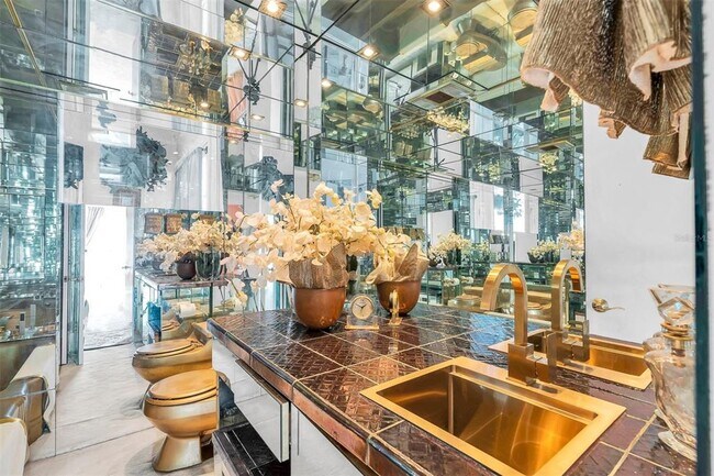 Building Photo - 7000 Beach Plaza