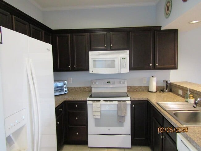 Building Photo - 144 Scotch Broom Dr